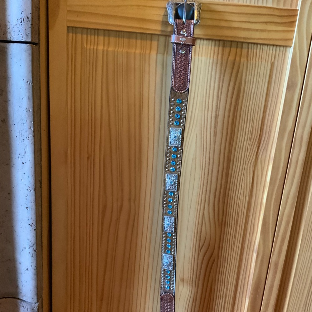 Nocona belt size 24